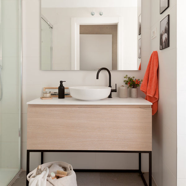 Baño Reforma y decoración Bizkaia. Natalia Zubizarreta Interiorismo. Urban Galindo Barakaldo