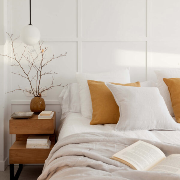 Vivienda-unifamiliar-Sopelana_Reforma-decoracion-dormitorio-principal_NATALIA-ZUBIZARRETA-INTERIORISMO_Vizcaya
